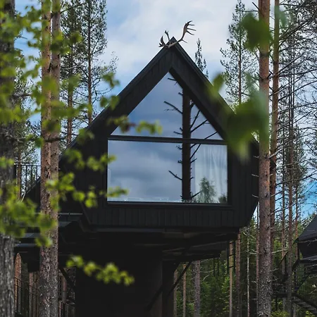 Aito Igloo & Ξενοδοχείο 5*