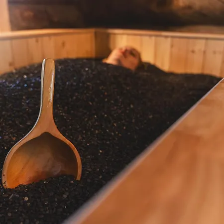 Aito Igloo & Ξενοδοχείο 5*